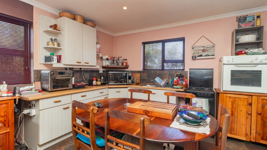 4 Bedroom Property for Sale in Table View Western Cape